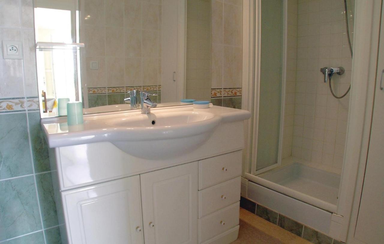 Amazing Apartment In Vaux Sur Mer With Wifi Exterior foto